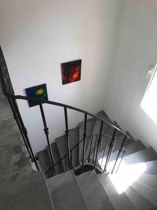 Grand Appartement En Maison De Ville Valréas Esterno foto