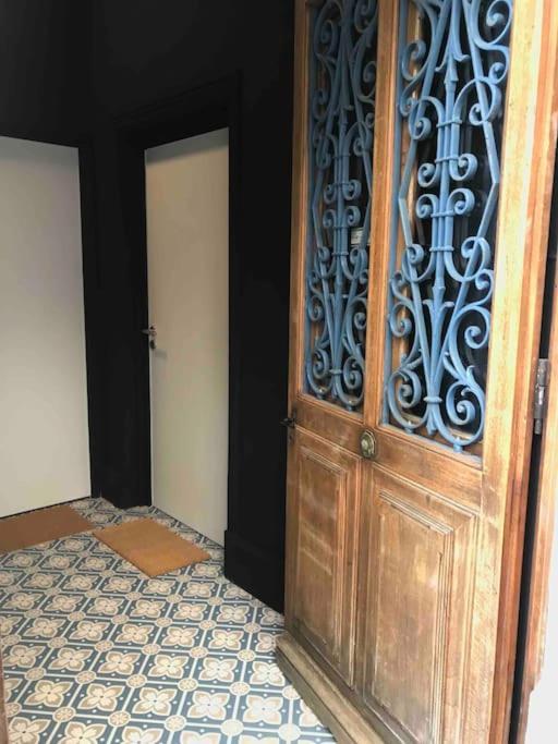 Grand Appartement En Maison De Ville Valréas Esterno foto